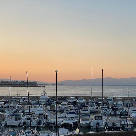 Precioso Apartamento En Primera Linea De Mar L' Escala Buitenkant foto