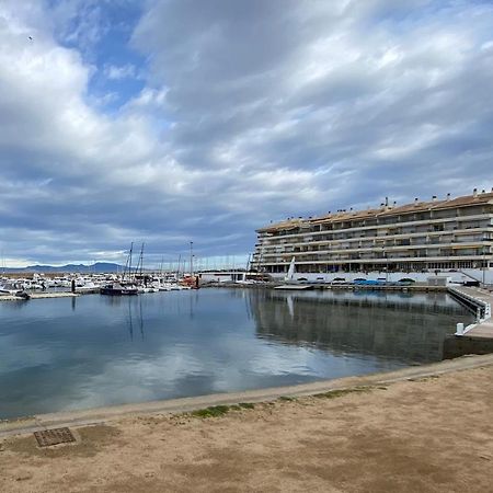 Precioso Apartamento En Primera Linea De Mar L' Escala Buitenkant foto