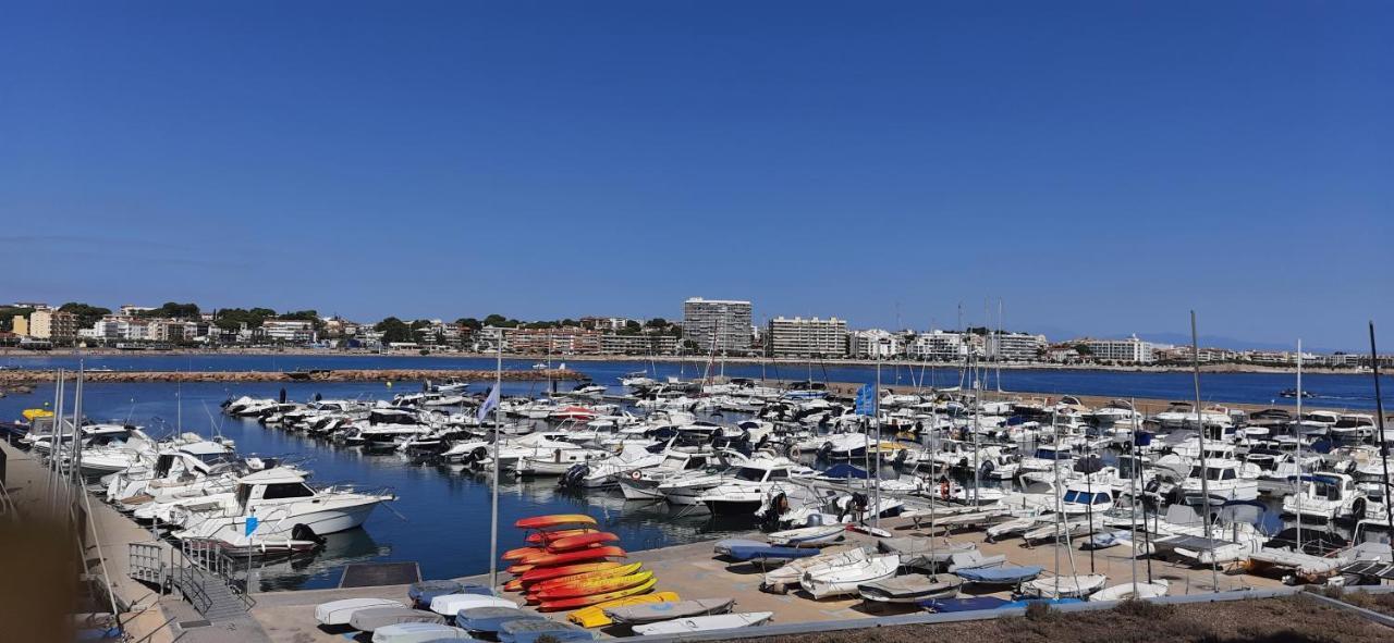 Precioso Apartamento En Primera Linea De Mar L' Escala Buitenkant foto