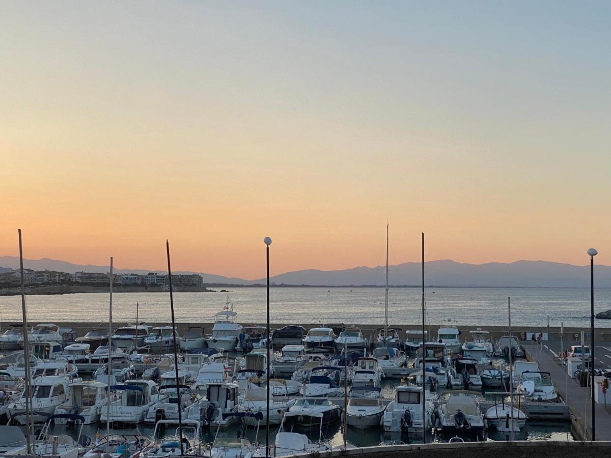Precioso Apartamento En Primera Linea De Mar L' Escala Buitenkant foto